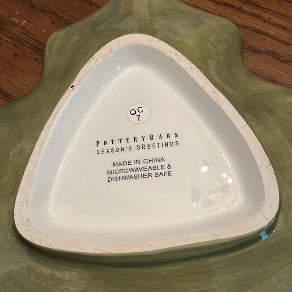 Pottery Barn Seasons Greetings Christmas tree plate - Picture 9 of 12